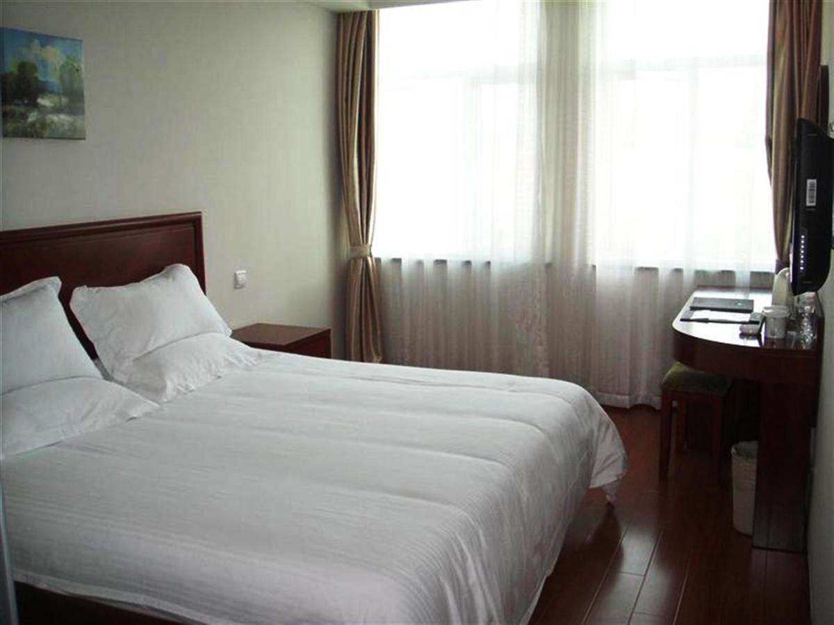 Greentree Inn Shanghai Pudong Airport Huaxia East Road Railway Station Shell Hotel Ngoại thất bức ảnh