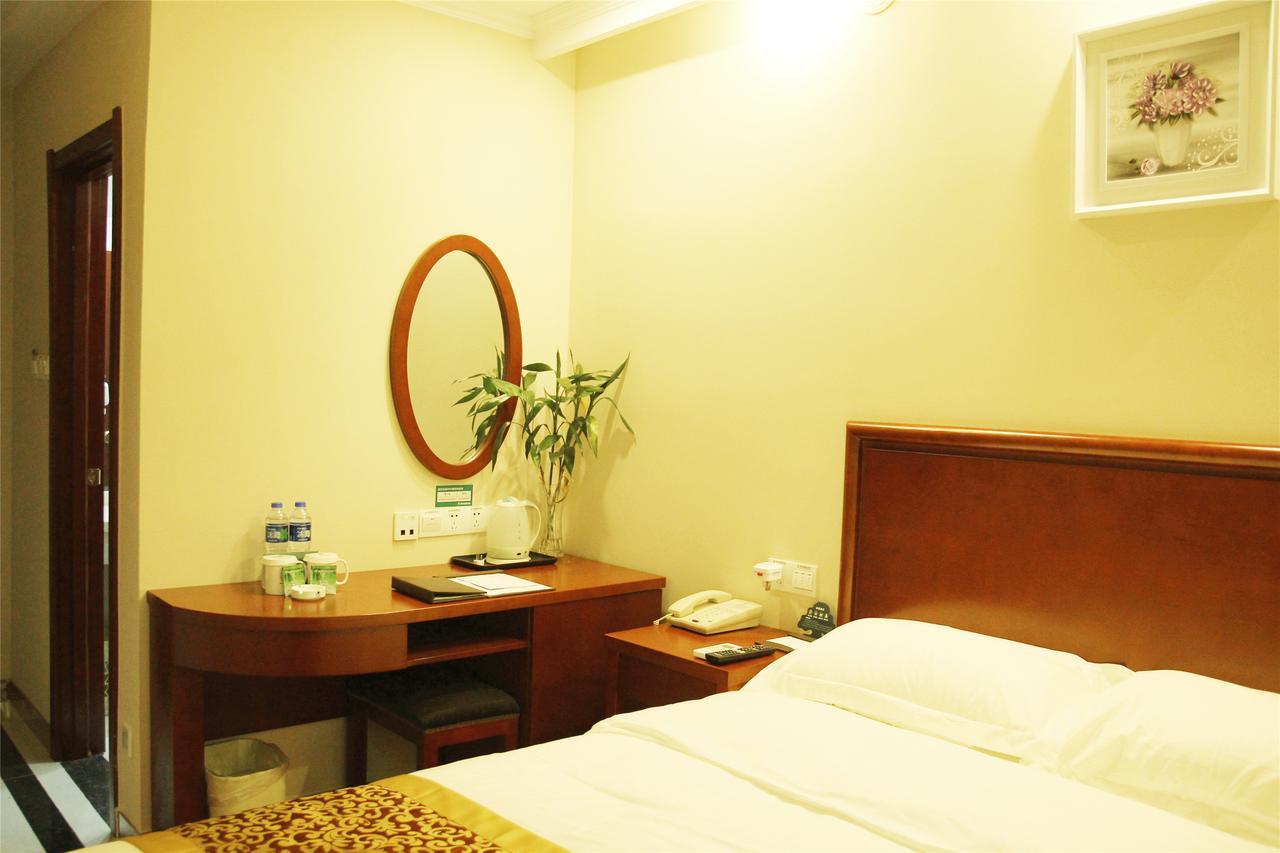 Greentree Inn Shanghai Pudong Airport Huaxia East Road Railway Station Shell Hotel Ngoại thất bức ảnh